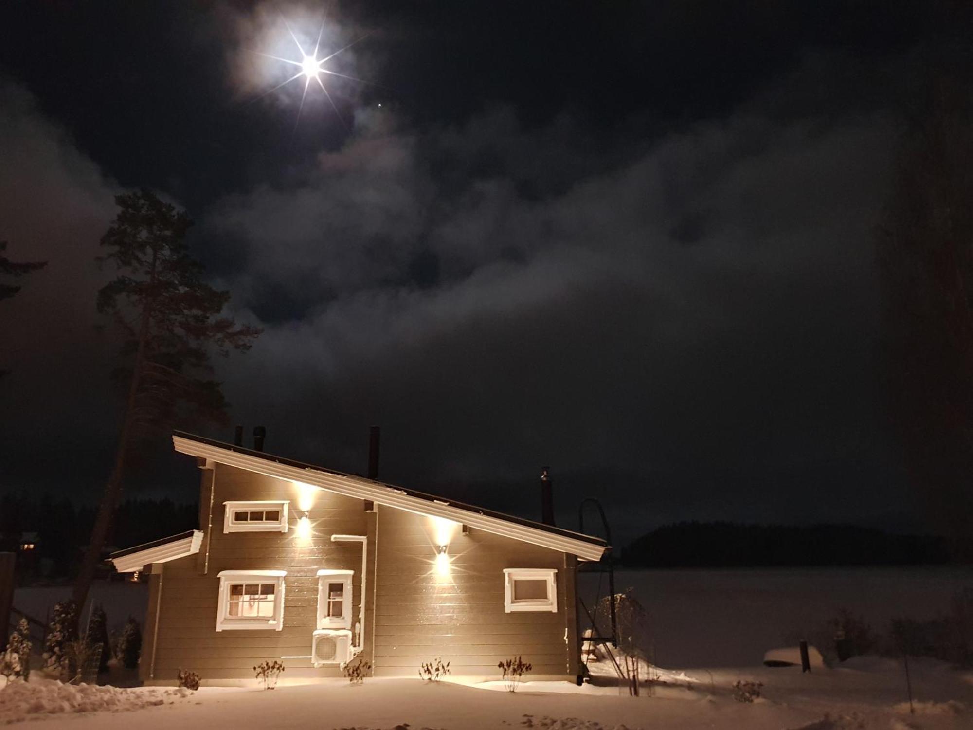 Stunning Log Cabin 45M2 On The Shore Of Kallavesi. Kuopio Esterno foto